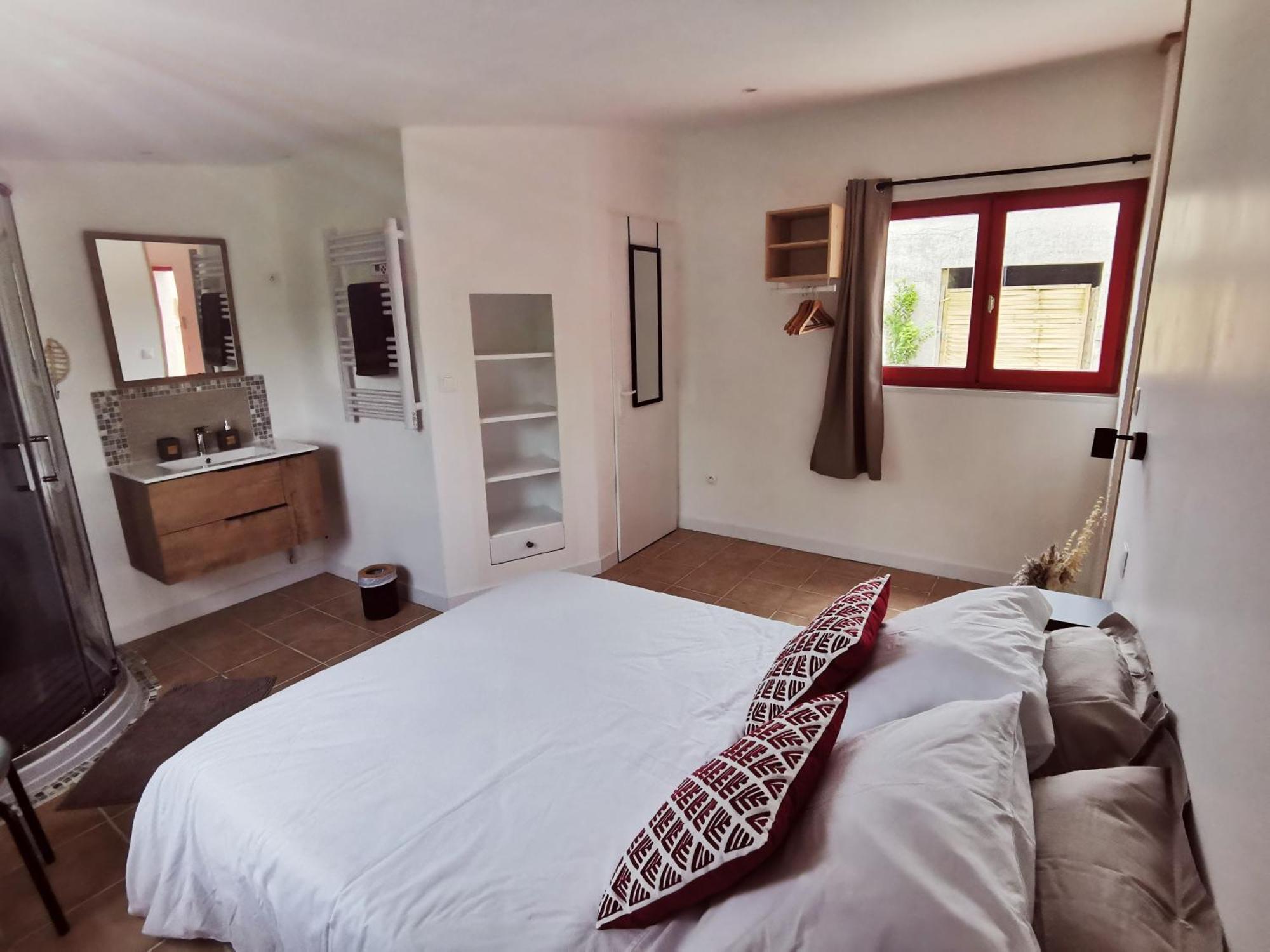 Mas La Belle Ambroise - Chambres D'Hotes Et Gite Saint-Ambroix Eksteriør bilde